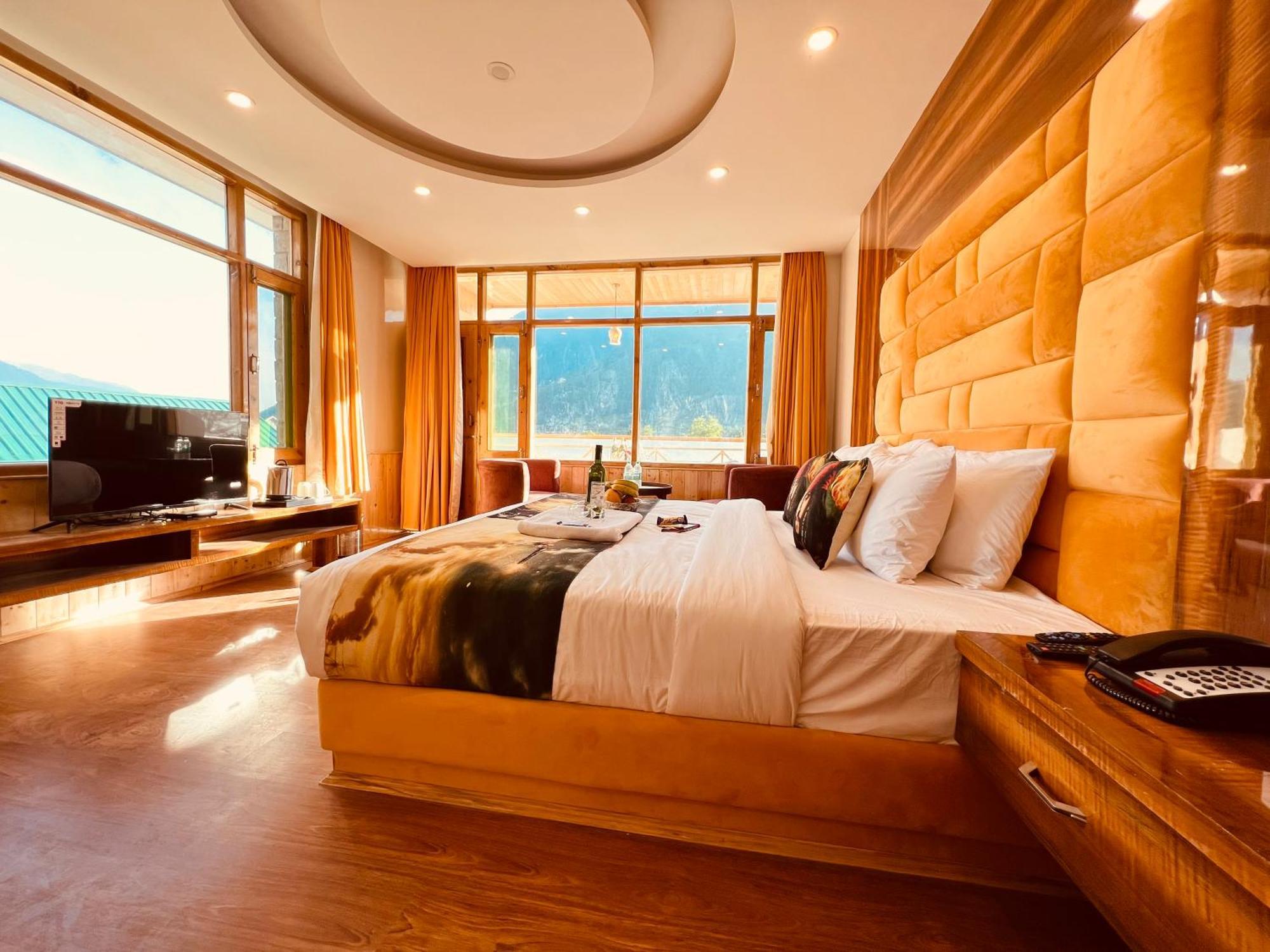 Hill River Resort By West Western 마날리 외부 사진