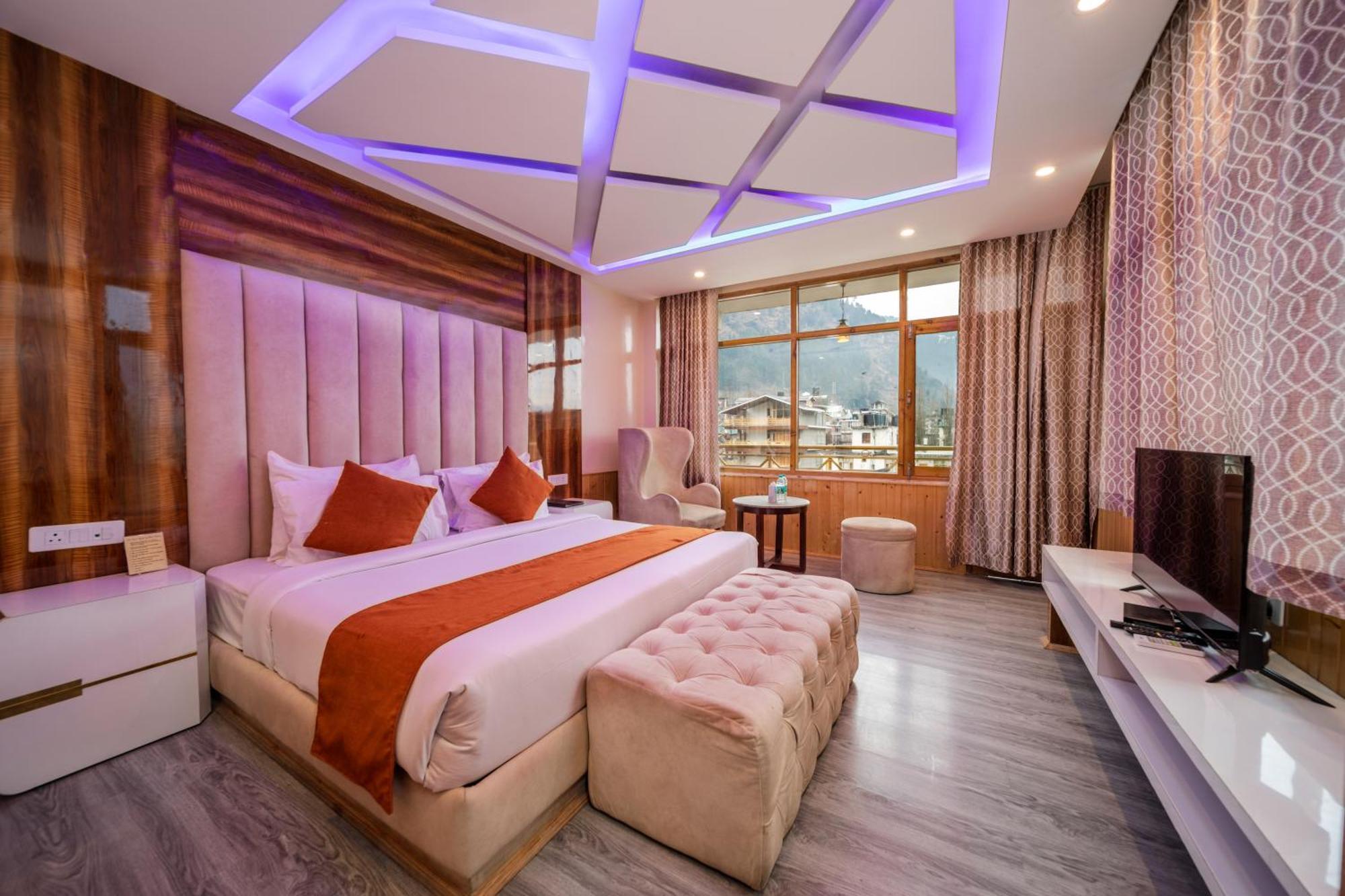 Hill River Resort By West Western 마날리 외부 사진