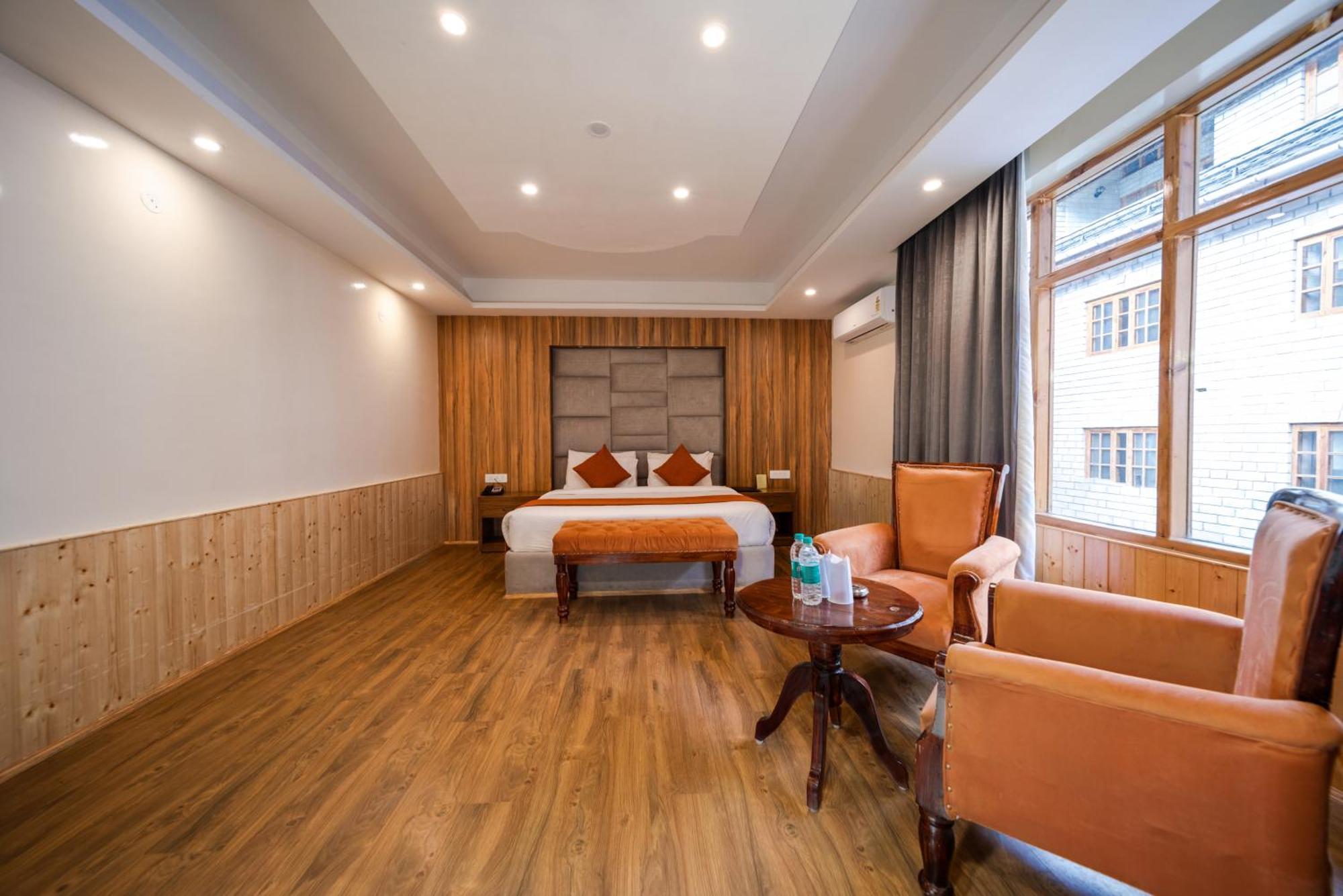 Hill River Resort By West Western 마날리 외부 사진