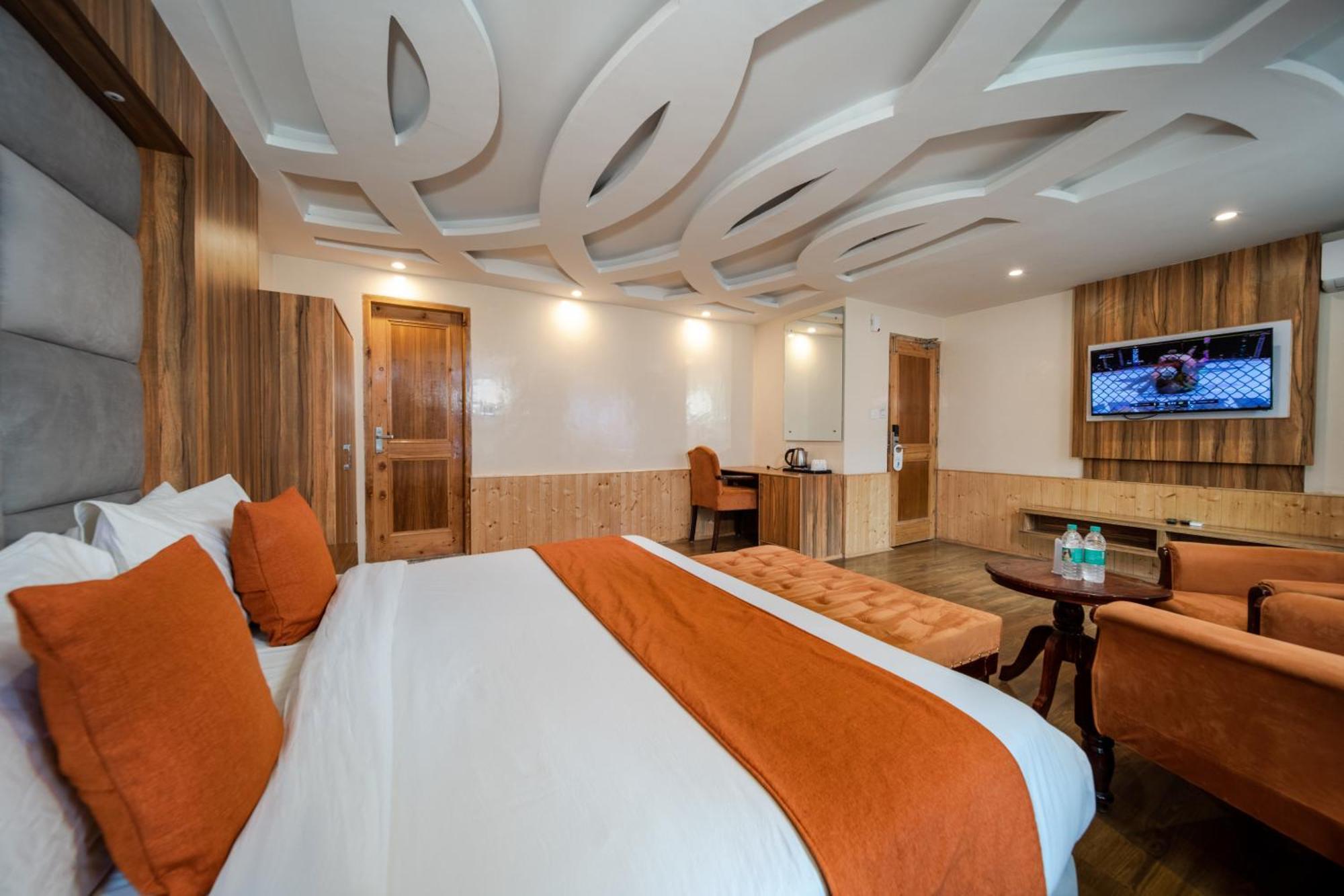 Hill River Resort By West Western 마날리 외부 사진